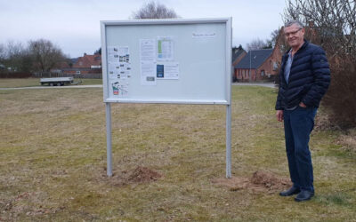 Skilt til både information og køb, salg, bytte